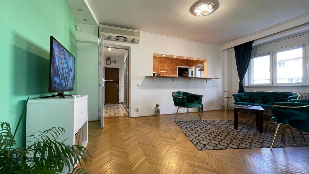 Terrace Balcony Downtown Delight Old Town Oasis City Center Universitate Square Old Town Bucureşti Eksteriør bilde